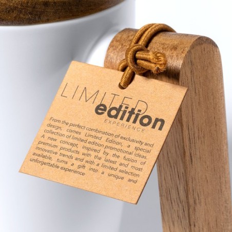 Tasse Édition Limitée Personnalisée Haruncal Matières : bois Couleurs : blanc accessoire événementiel unique