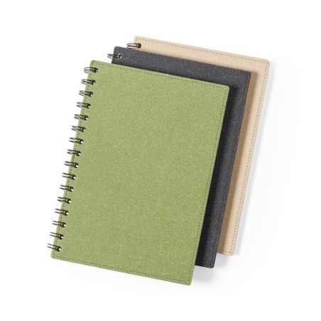 Cahier Éco-responsable Pratique Personnalisé A5 Idina pas cher Matières : carton recyclé Couleurs : naturel cadeau client origin