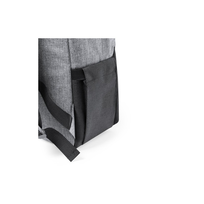 Sac à Dos Personnalisé Résistant Terrex Couleurs : gris Matières : polyester recyclé marquage laser ultra précis