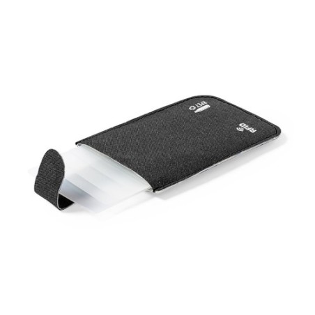 Porte-Cartes Personnalisé Élégant et Sécurisé RFID Guarex Couleurs : noir Matières : polyester recyclé goodies publicitaire évén