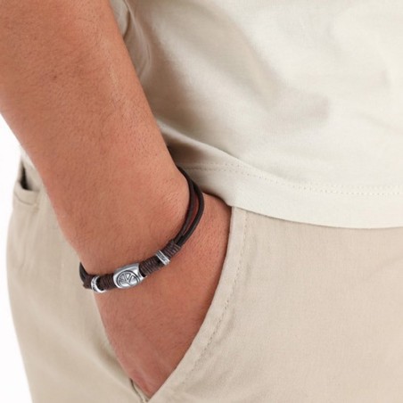 Bracelet personnalisé pas cher Luco Matières : cuir Couleurs : marron marquage laser ultra précis