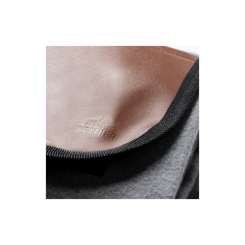 Couverture Éco-responsable Personnalisée de Pique-Nique pas cher - Pirsoy Matières : cuir recyclé Couleurs : gris marquage laser