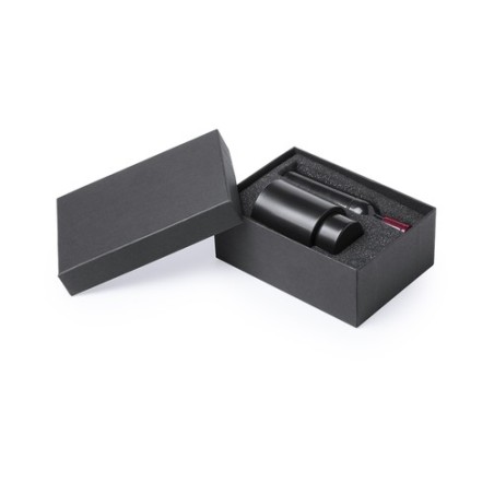 Set de Vin Personnalisé avec Accessoires Éco-responsables Kazan Matières : carton goodies publicitaire événementiel