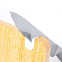 Planche à Découper Personnalisée Éco-responsable avec Aiguiseur Polter - Ustensiles de Cuisine Matières : bambou goodies publici