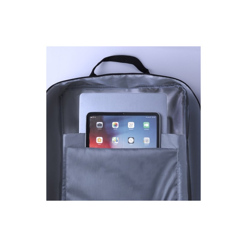 Sac à Dos Durable Personnalisé et Extensible Weiter à prix réduit Matières : PET recyclé Couleurs : noir accessoire événementiel