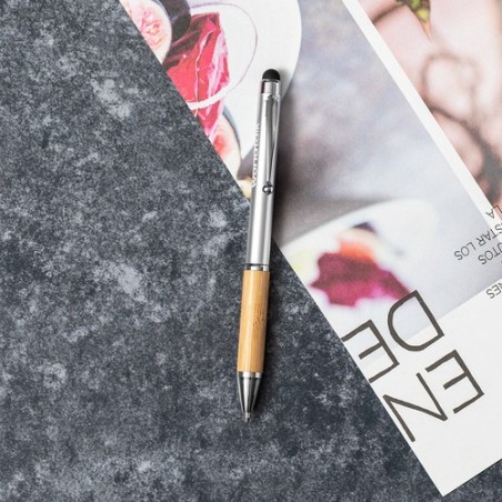 Stylo Éco-responsable Personnalisé Fonctionnel Bille Layrox Matières : bambou Couleurs : argenté marquage laser ultra précis