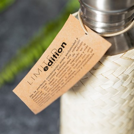 Gourde Éco-Design Personnalisée Unique Ninvux Matières : bambou cadeau collaborateur premium