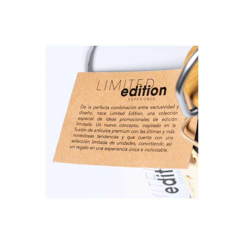 Gourde Éco-Design Personnalisée Unique Ninvux Matières : bambou accessoire événementiel unique