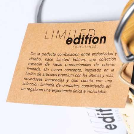 Gourde Éco-Design Personnalisée Unique Ninvux Matières : bambou accessoire événementiel unique