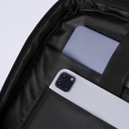 Sac à Dos Personnalisé Idéal pour le Business pas cher Sarek Matières : polyester Couleurs : noir livraison express 24h 48h
