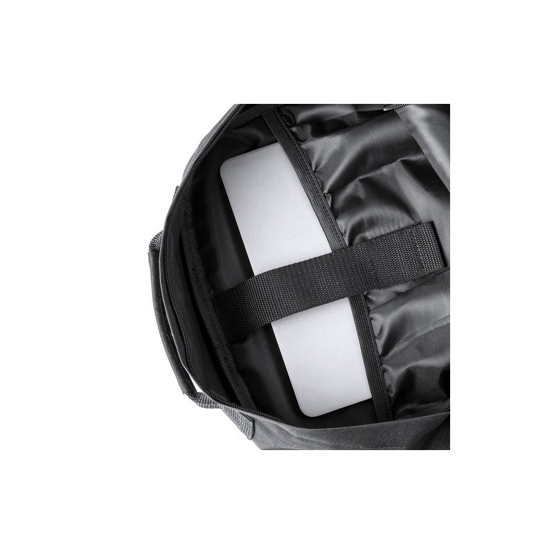 Sac à Dos Éco-responsable et Pratique pour le Voyage et les Loisirs - Bogart Couleurs : noir Matières : polyester recyclé livrai
