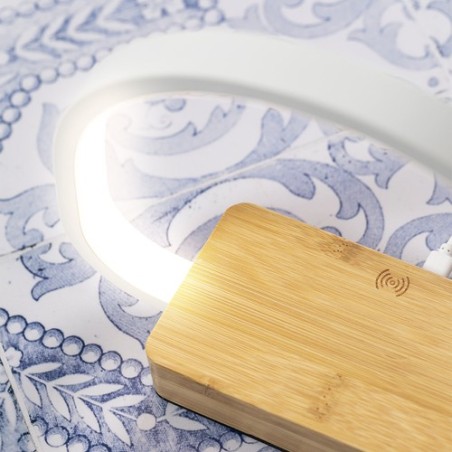 Lampe Chargeur Éco-responsable et Pratique Personnalisée - Labrum Matières : bambou cadeau collaborateur premium