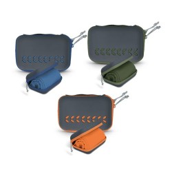 Serviette de sport microfibre avec boîte de rangement personnalisée marquage laser ultra précis