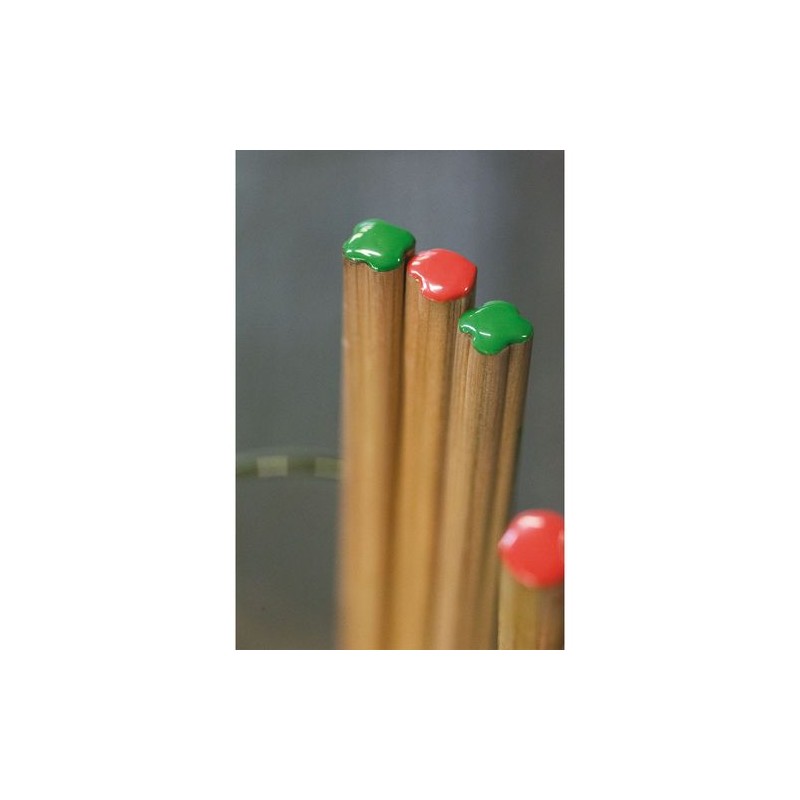 Crayon personnalisé  Trèfle Prestige 17,6 cm Matières : bois Couleurs : vert goodies entreprise design