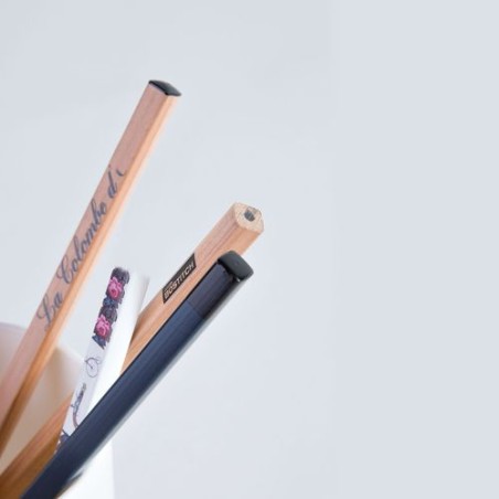 Crayon personnalisé Prestige Naturel carré 17,6 - Écollection livraison express 24h 48h