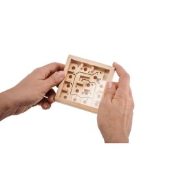 Jeu de labyrinthe  en pin - ZUKY Matières : bois Couleurs : bois