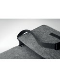 Sac messager  en feutre RPET personnalisable BAGLO Matières : PET recyclé Couleurs : gris goodies entreprise design