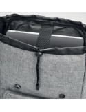 Sac à dos personnalisé en polyester 600D avec USB - RIGA Matières : PET Couleurs : gris objet promotionnel éco-responsable