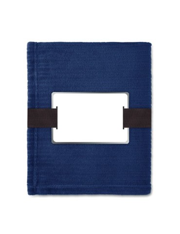 Couverture polaire personnalisée 240 gr/m² CAP CODE Matières : PET Couleurs : bleu marquage laser ultra précis