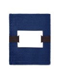 Couverture polaire personnalisée 240 gr/m² CAP CODE Matières : PET Couleurs : bleu marquage laser ultra précis