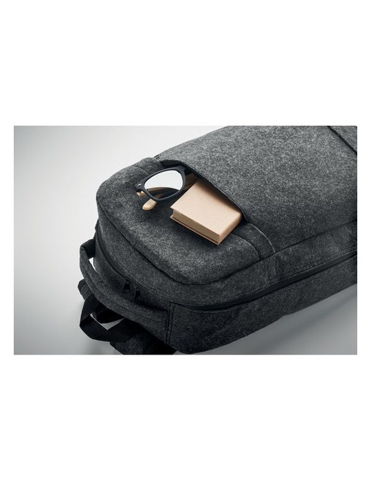 Sac à dos pratique pour ordinateur 13" - LLANA Matières : PET recyclé Couleurs : pierre objet promotionnel éco-responsable