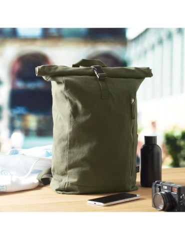 Sac à dos enroulable personnalisé 390 gr/m² KAMET Matières : coton recyclé Couleurs : vert armée objet promotionnel éco-responsa