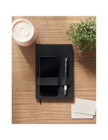 Carnet A5 RPET  avec stylo NOTA Matières : papier recyclé Couleurs : noir impression haute définition