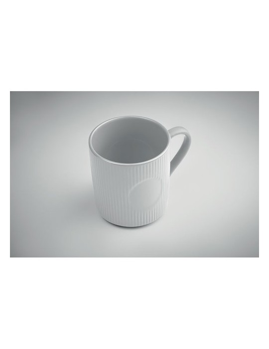Tasse céramique striée 340 ml personnalisée RIBMUG Matières : céramique Couleurs : blanc impression logo haute qualité