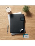 Conférencier A4  avec chargeur sans fil BURGUS Matières : papier Couleurs : noir objet promotionnel éco-responsable