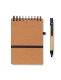 Cahier recyclé personnalisé et stylo à bille NOTIE Matières : papier recyclé Couleurs : marron personnalisation rapide en France