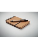 Cahier recyclé personnalisé et stylo à bille NOTIE Matières : papier recyclé Couleurs : marron objet publicitaire robuste