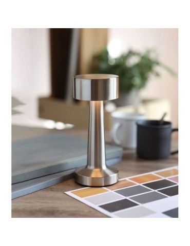 Lampe de table rechargeable  HIERLUZ Matières : métal Couleurs : argenté mat impression haute définition