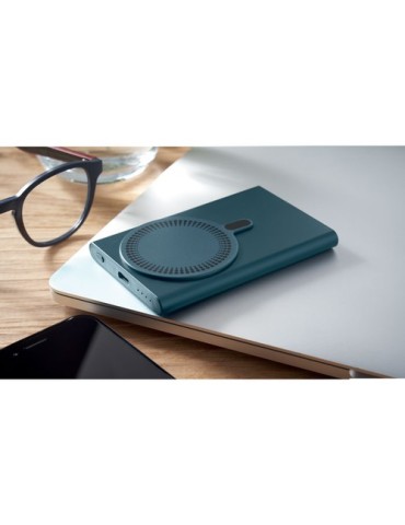 Chargeur sans fil personnalisable powerbank PAWTT Matières : aluminium recyclé  Couleurs : bleu accessoire événementiel unique