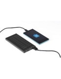 Power bank solaire  en aluminium 8 000mAh - Adriana Matières : aluminium Couleurs : noir goodies publicitaire événementiel