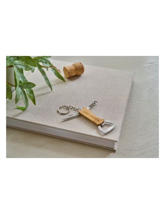 Porte-clés décapsuleur en bambou personnalisé Stuart Matières : bambou Couleurs : brun objet promotionnel éco-responsable