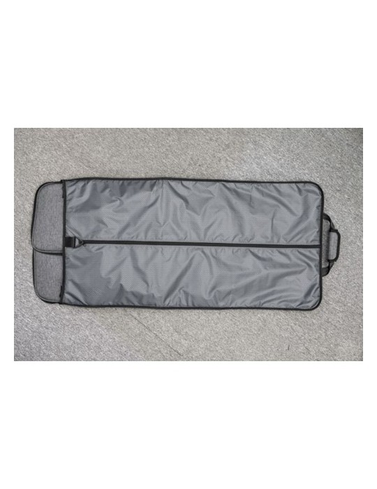 Sac de voyage publicitaire personnalisé Voyager Brandcharger Matières : polyester Couleurs : gris accessoire événementiel unique