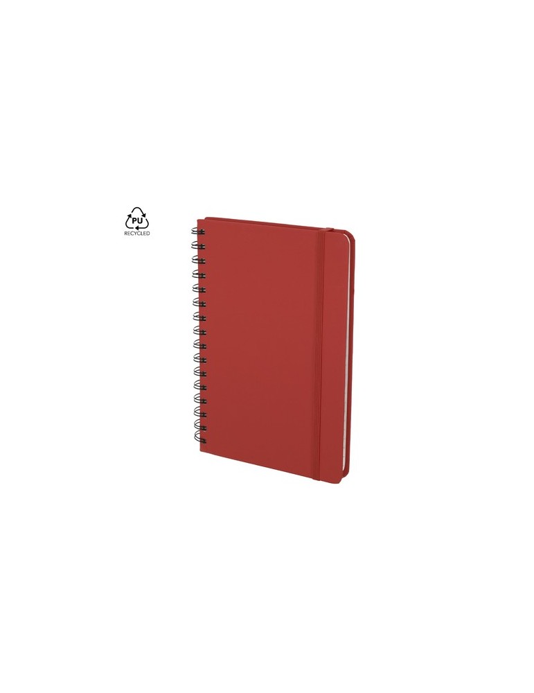 Cahier pratique Pusik Couleurs : rouge Matières : PU recyclé objet promotionnel éco-responsable