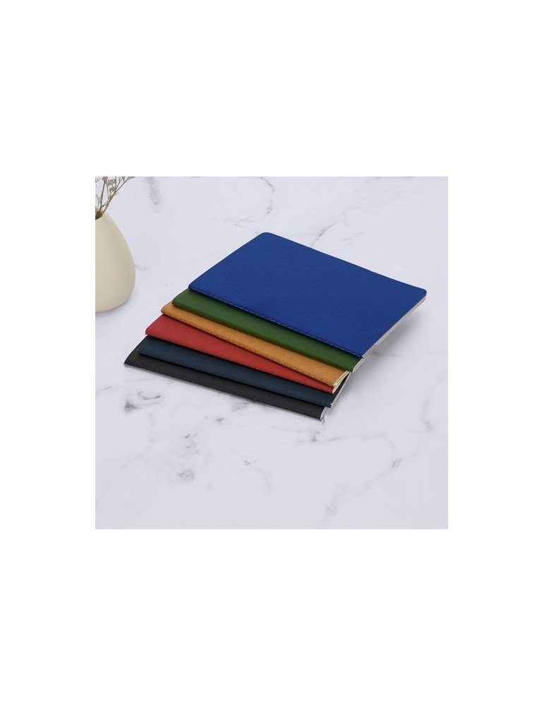 Cahier Publicitaire Éco-responsable Qeton Matières : carton recyclé Couleurs : rouge objet publicitaire robuste