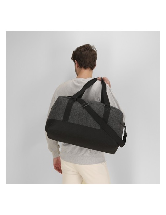 Sac publicitaire personnalisé Yusof Matières : PET recyclé Couleurs : gris marquage laser ultra précis