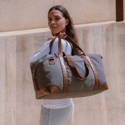 Sac Personnalisé Élégant et Pratique pour le Voyage - Sharyl Matières : toile Couleurs : gris cadeau collaborateur premium