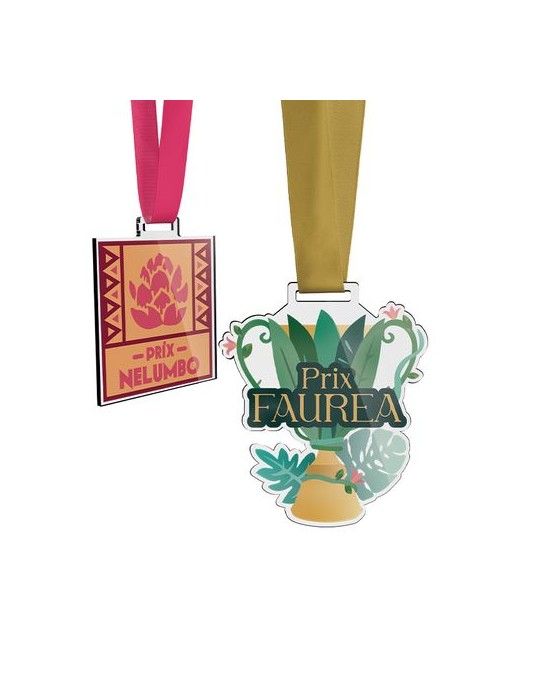 Médaille publicitaire en PMMA épaisseur 3 mm, dimensions entre 30 et 80 cm², avec cordon satin goodies personnalisé en stock