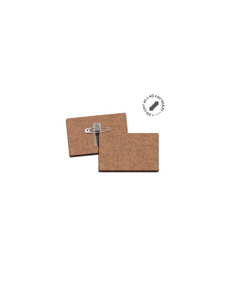 Badge publicitaire en MDF 3mm avec pince-épingle, dimensions entre 20 cm² et 40 cm², modèle BADGE. marquage laser ultra précis