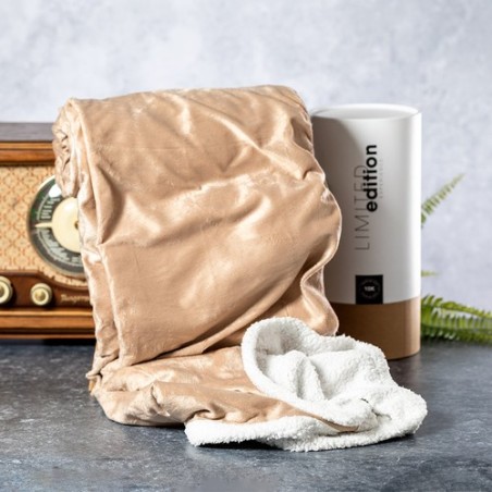 Couverture Haltebes - Élégance et Confort en Édition Limitée