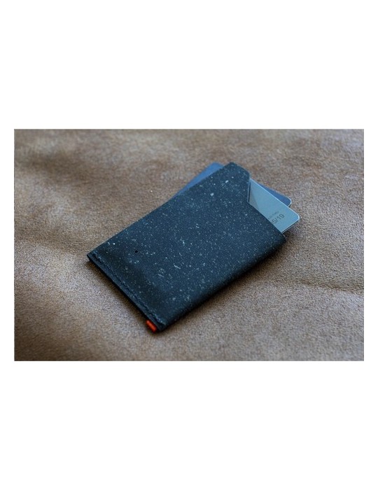 Recycled Leather Cardholder porte-cartes