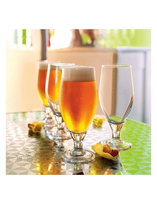 Verre à bière à pied