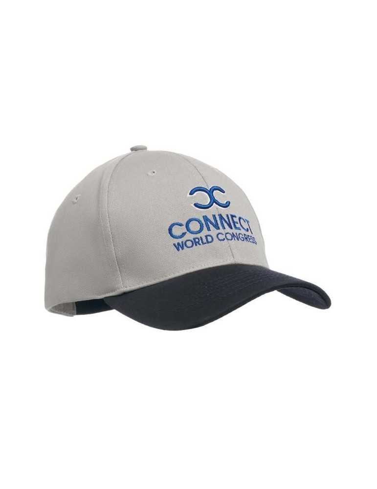 Une casquette grise et noir avec une inscription bleu sur le devant