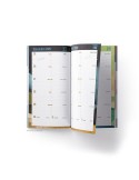 ECO POCHE CREATION 2026 - 95 x 165 mm - QUINZAINIER 64 PAGES - COUVERTURE 380g QUADRI PAGES 1 ET 4 - PELLICULAGE BRILLANT RECTO 