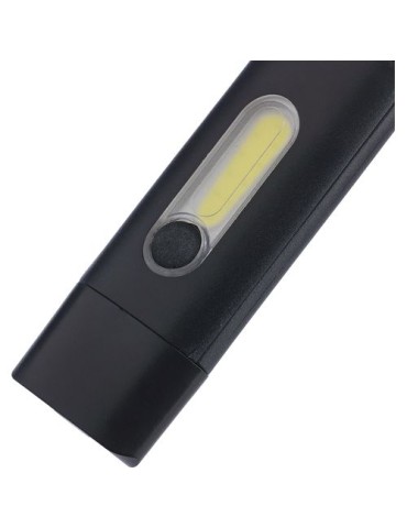 Mini lampe de poche en ABS recyclé Zai Matières : caoutchouc Couleurs : noir objet promotionnel éco-responsable