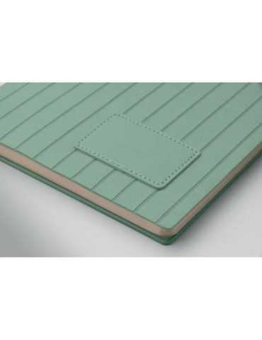 TINTRAY Carnet A5 effet patine Matières : papier recyclé Couleurs : vert menthe marquage couleur éclatante