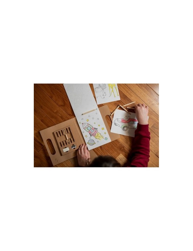 Set à dessin, crayons de couleur, taille-crayon, gomme | Legend